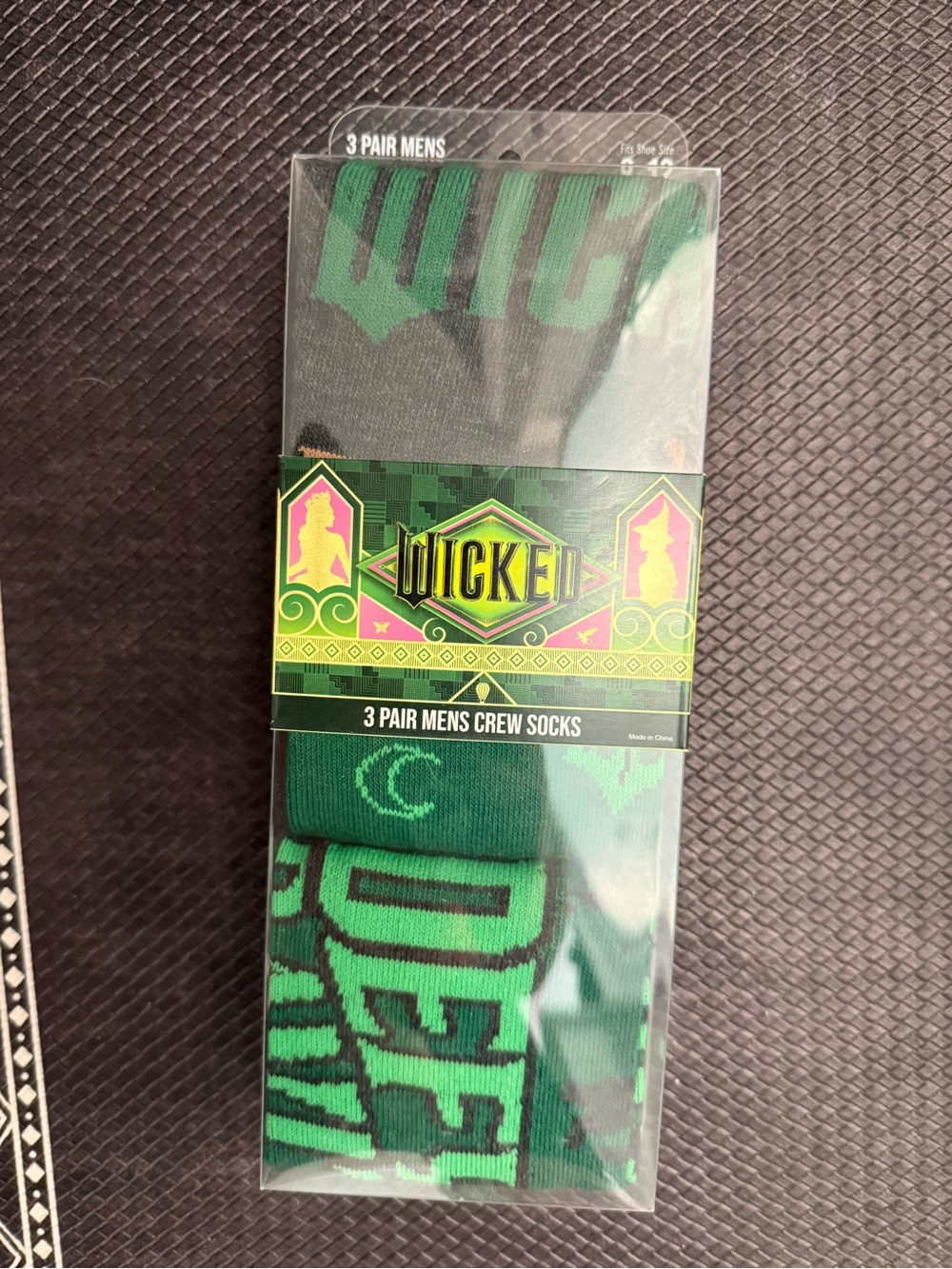 Bioworld Wicked Men's Crew Socks - Green & Black